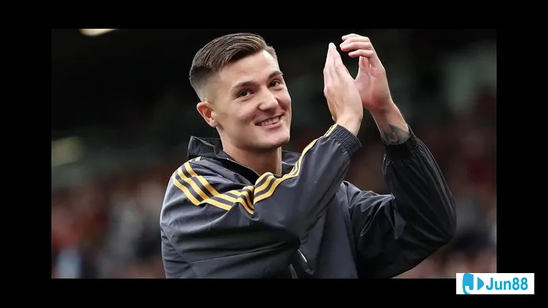 Người đại diện hy sinh để đưa Benjamin Sesko đến MU 4 hy sinh cua nguoi dai dien benjamin sesko thong tin ve thuong vu chuyen nhuong